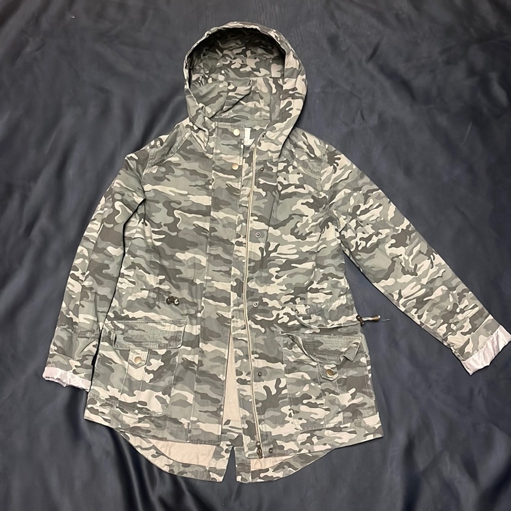 Camo hoodie jacket